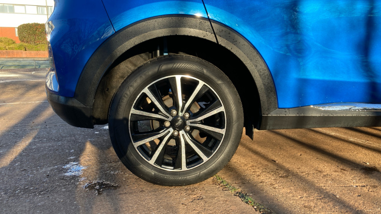 Ford Puma 1.0 EcoBoost Hybrid mHEV Titanium Design 5dr DCT Petrol Hatchback